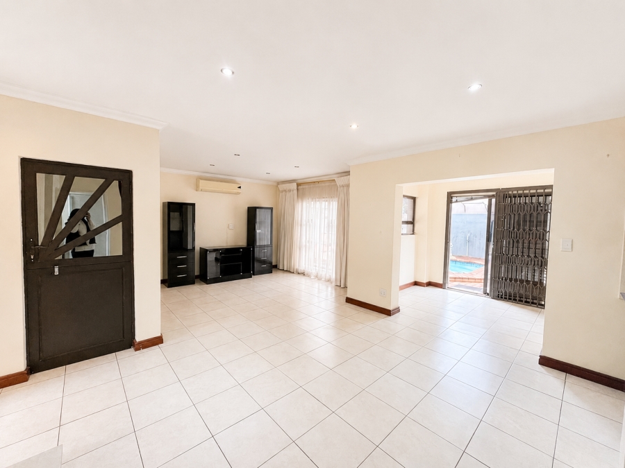 3 Bedroom Property for Sale in Melodie North West